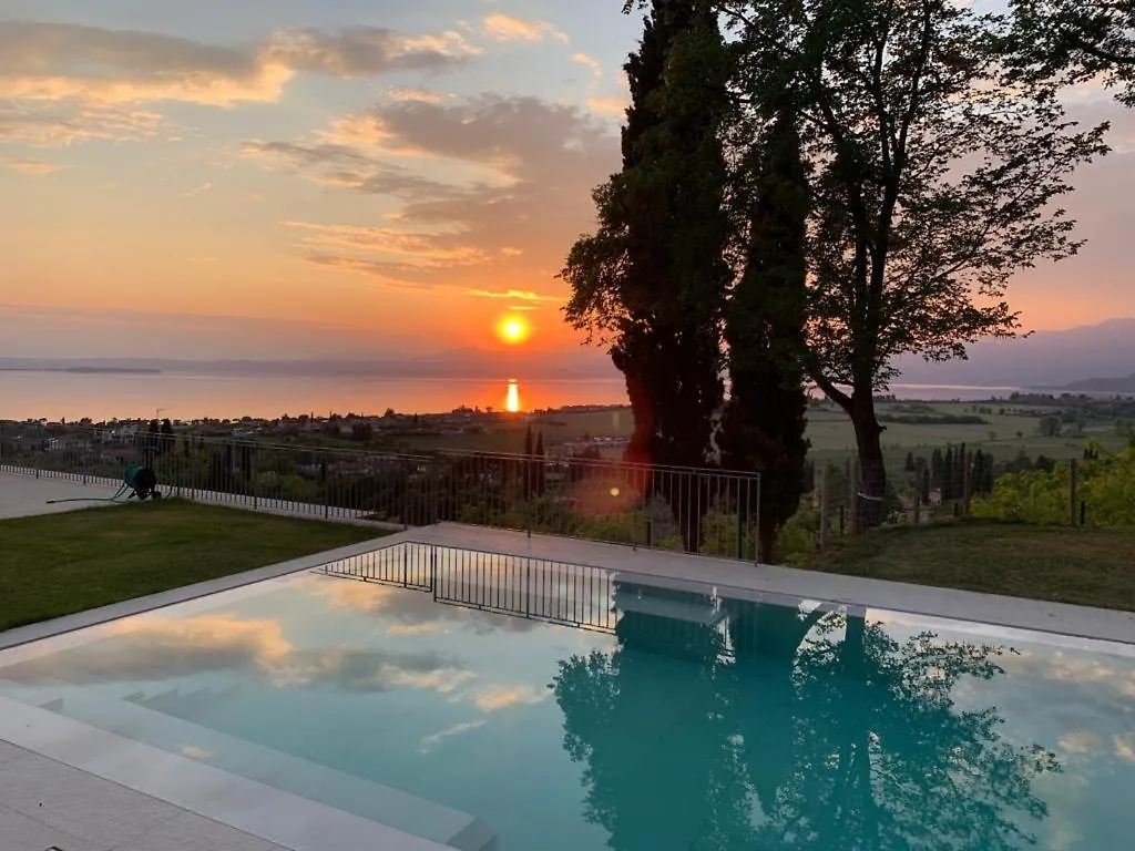 Villa Emma Lazise. Astonishing Lake View