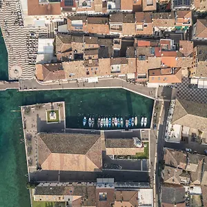 Grotta Hotel